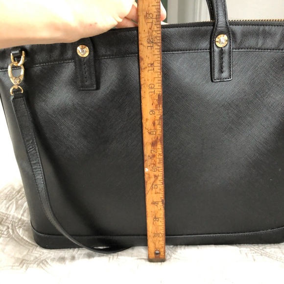 Henri Bendel west 57th extra large satchel - Picture 5 of 13
